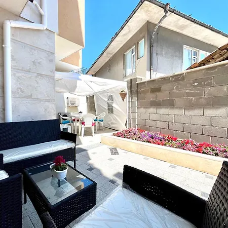 астрея - Astrea Apartment *